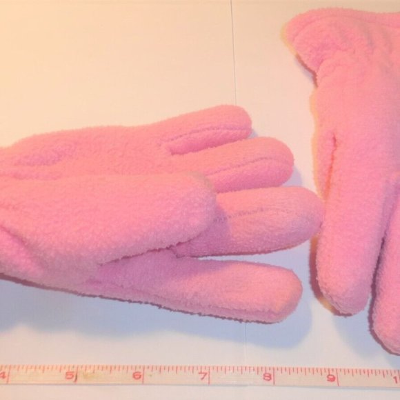 BX45 Lot of Girls WINTER GEAR Girls Winter Hat Gloves & Scarf - All in excellent - Picture 4 of 7